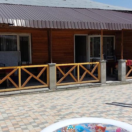 Arba Hotel Erevan Esterno foto